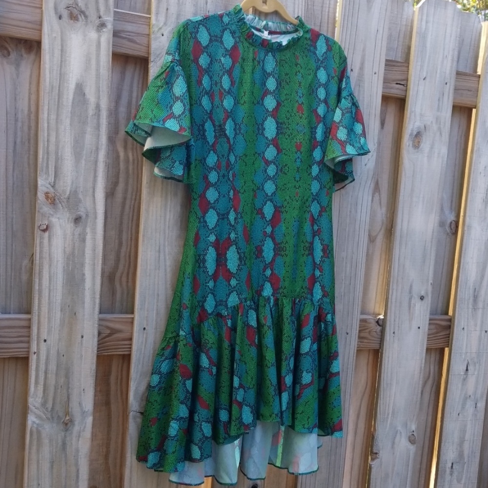 Petite Green mock neck dress